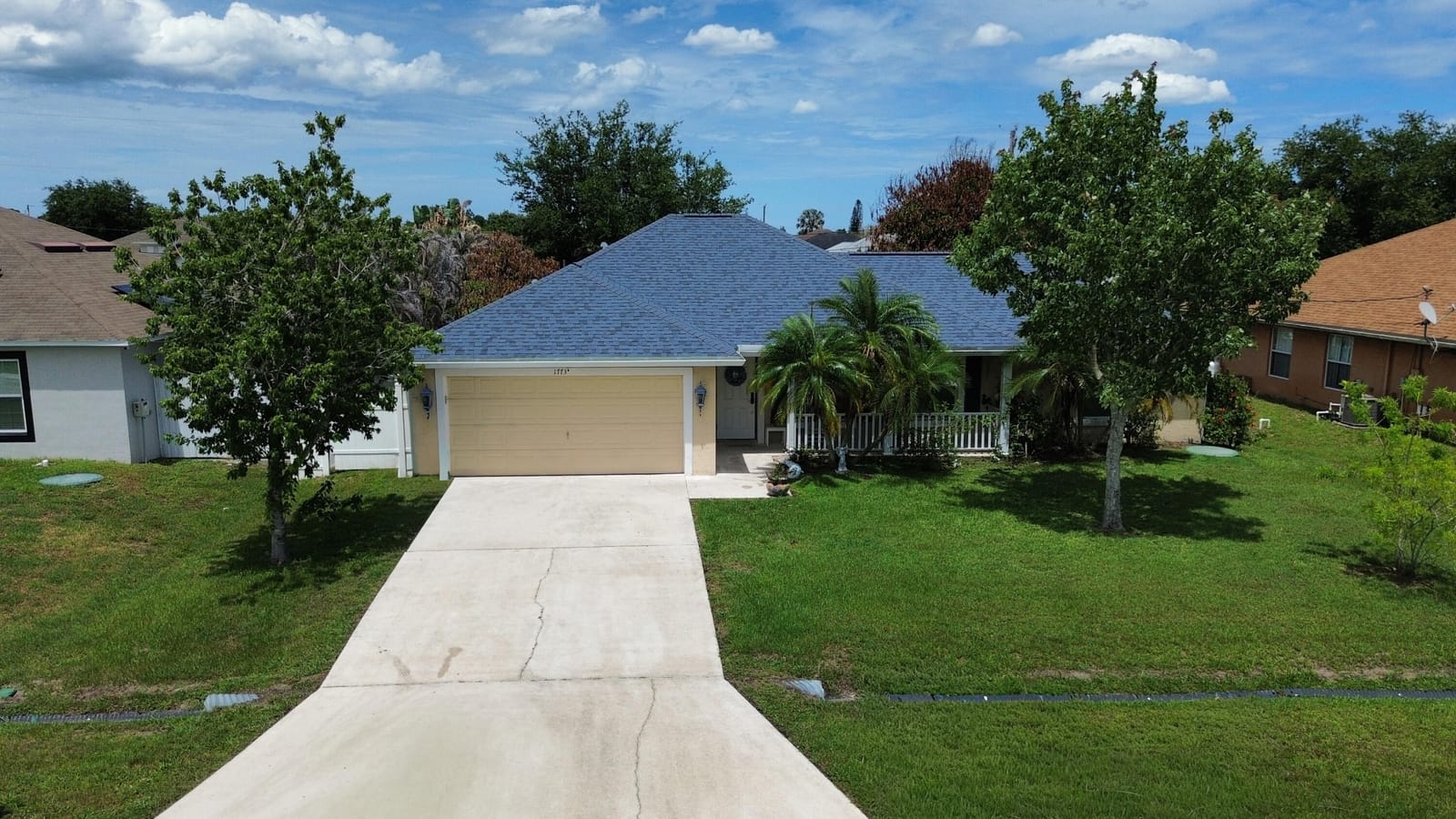 1773 SW Finch Lane — photo 1