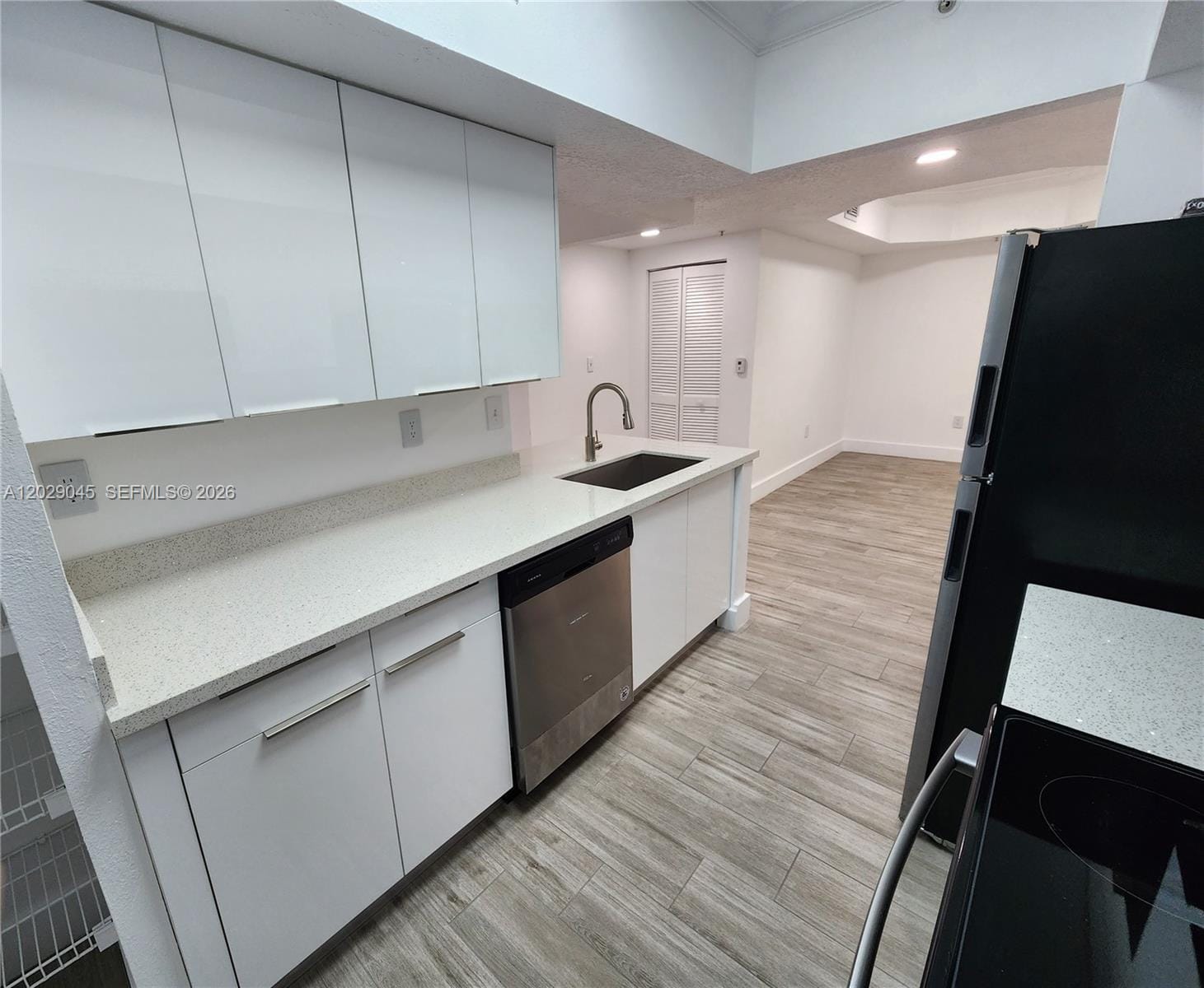 215 SW 117th Terrace 14101, Pembroke Pines, FL 33025 photo 6