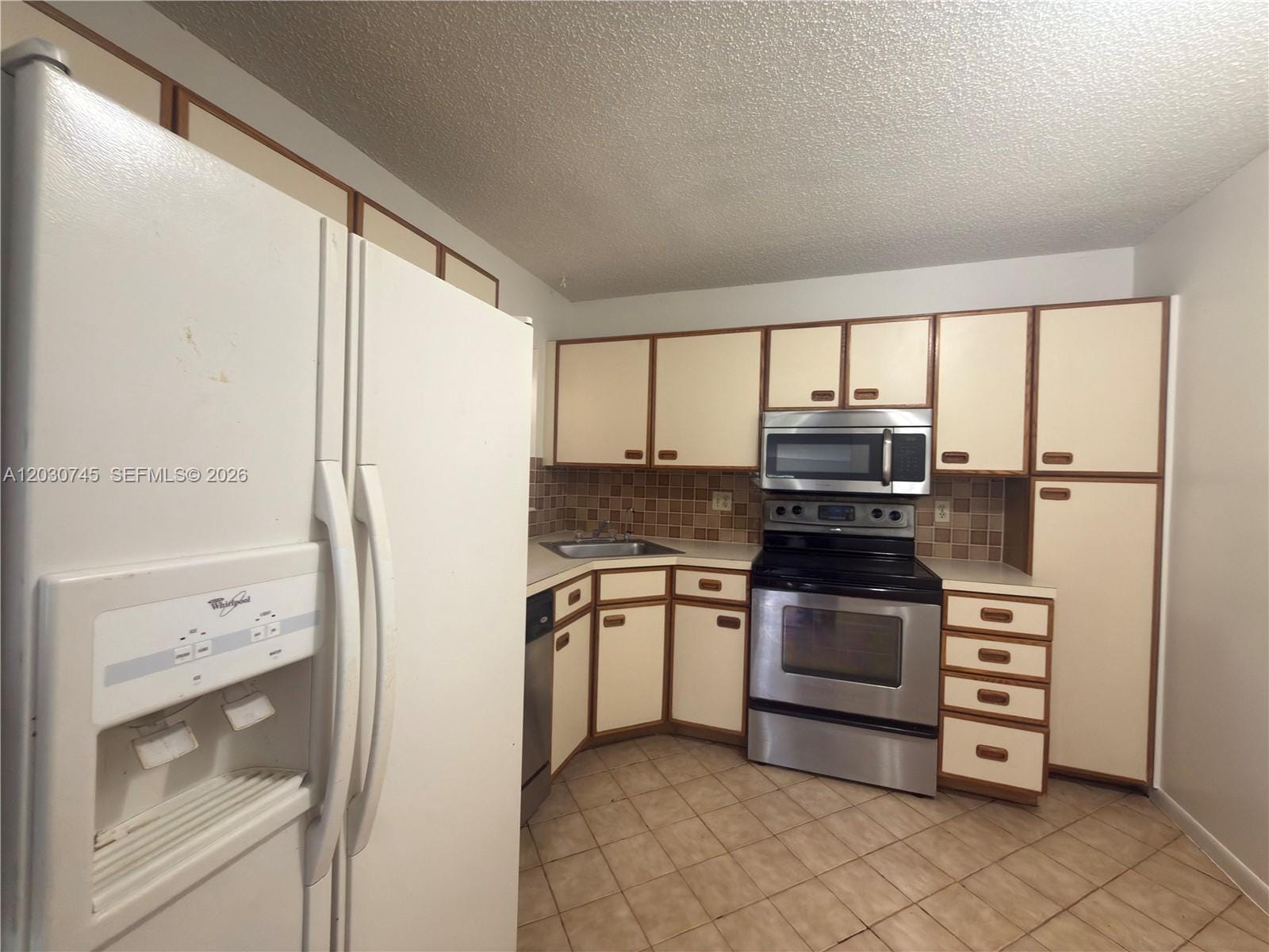 2526 N Carambola Circle N 1821 — photo 7