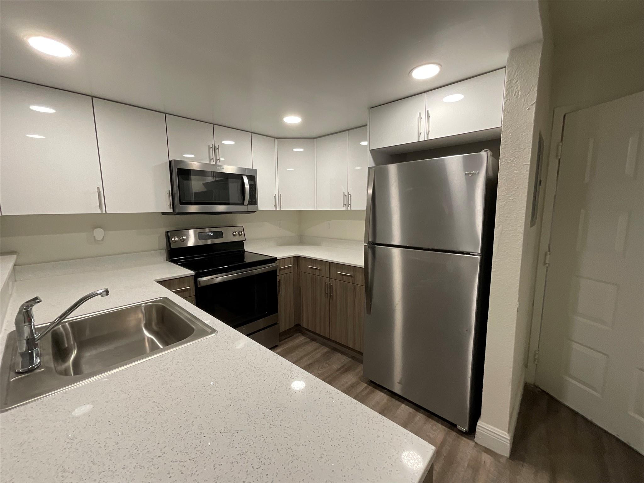 19455 NE 10 Avenue 05-320, North Miami Beach, FL 33179, North Miami Beach