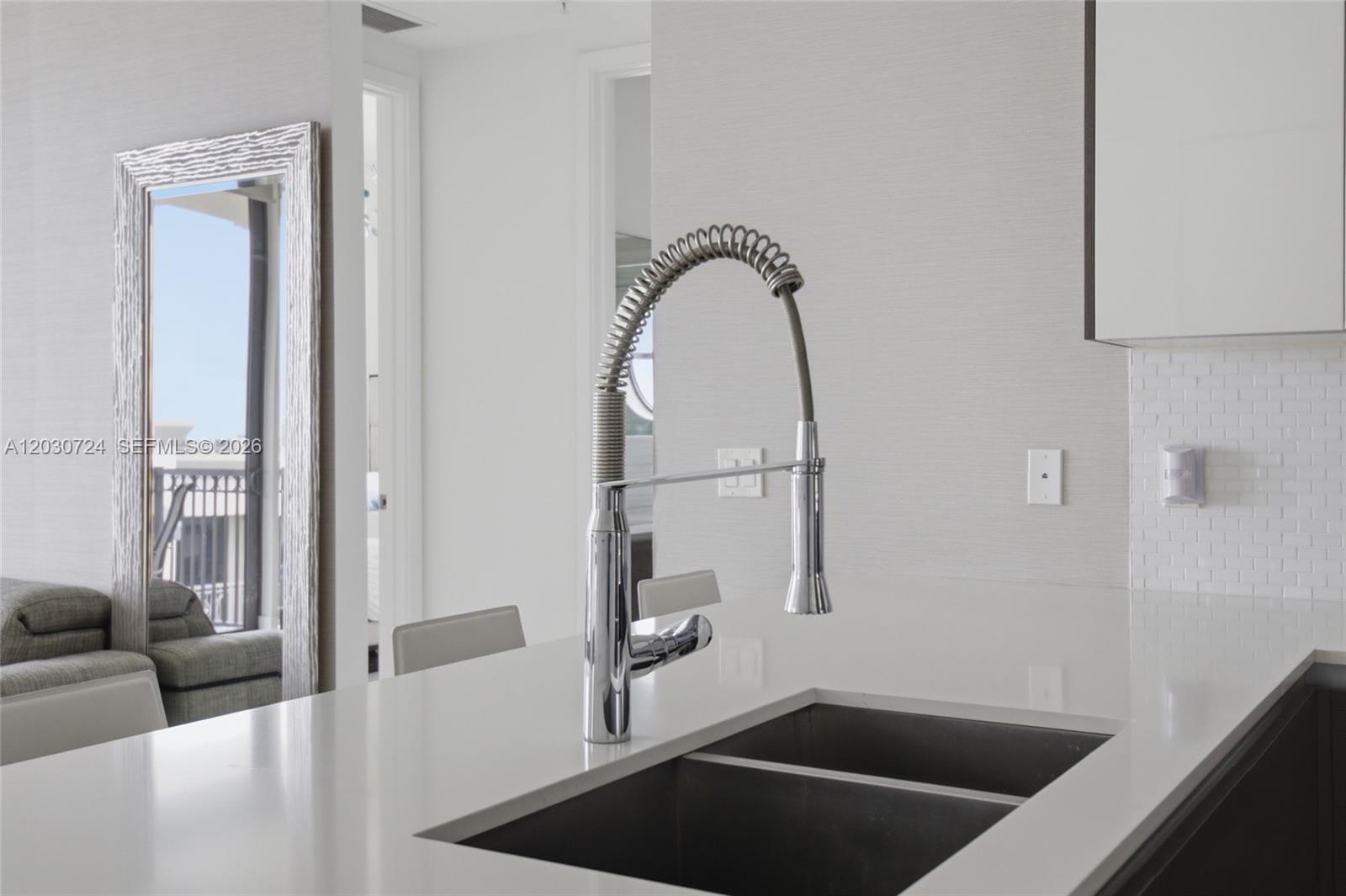 301 Altara Avenue LPH902 — photo 5