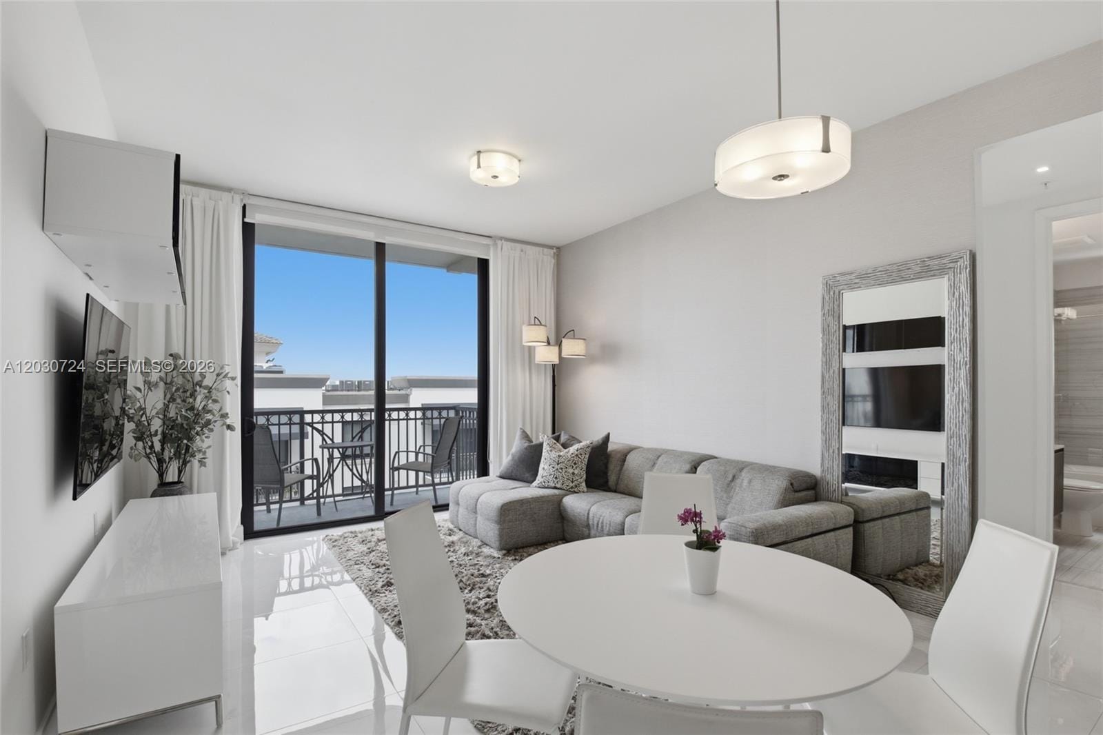 301 Altara Avenue LPH902 — photo 7