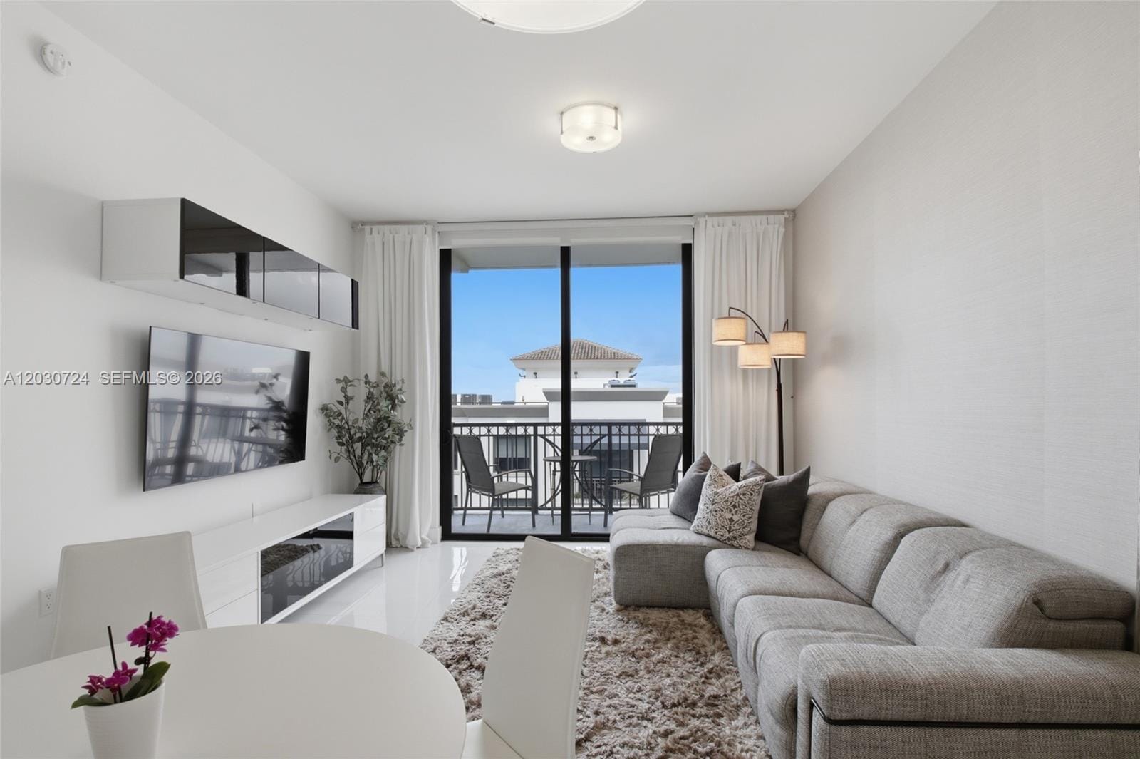 301 Altara Avenue LPH902 — photo 8