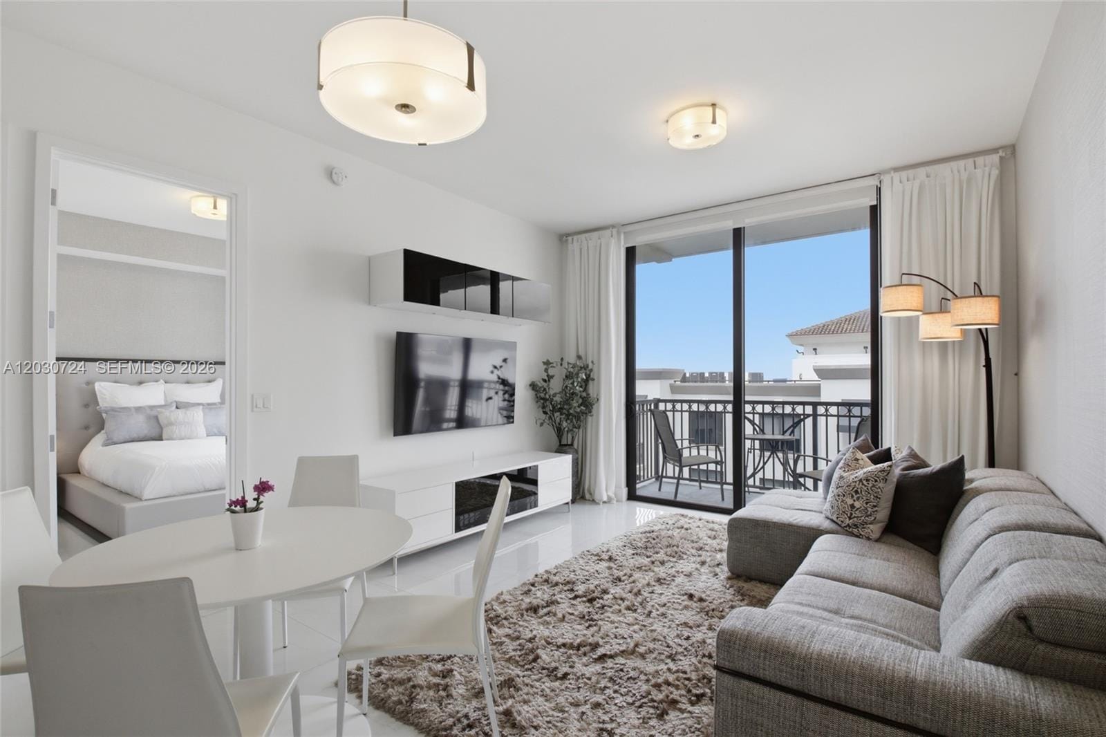 301 Altara Avenue LPH902 — photo 9