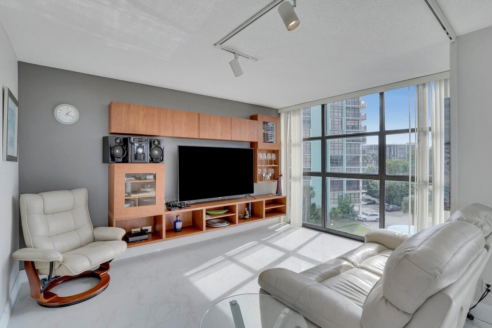 600 Parkview Drive 531, Hallandale Beach, FL 33009 photo 15