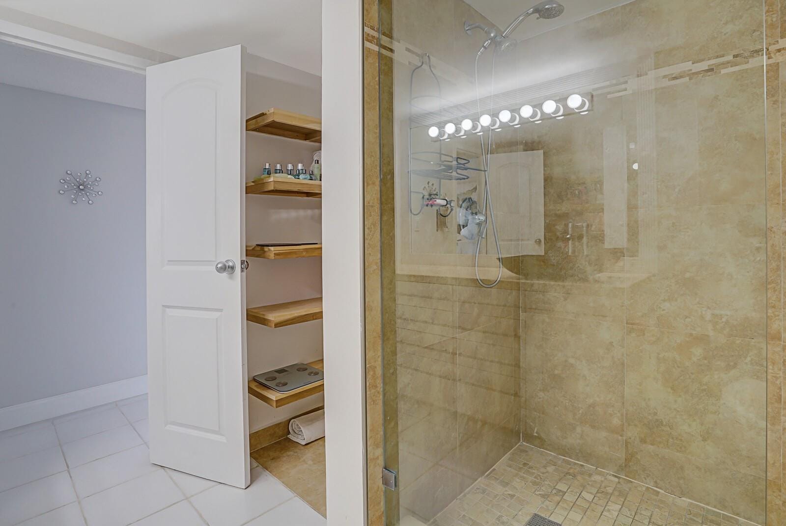 600 Parkview Drive 531, Hallandale Beach, FL 33009 photo 23