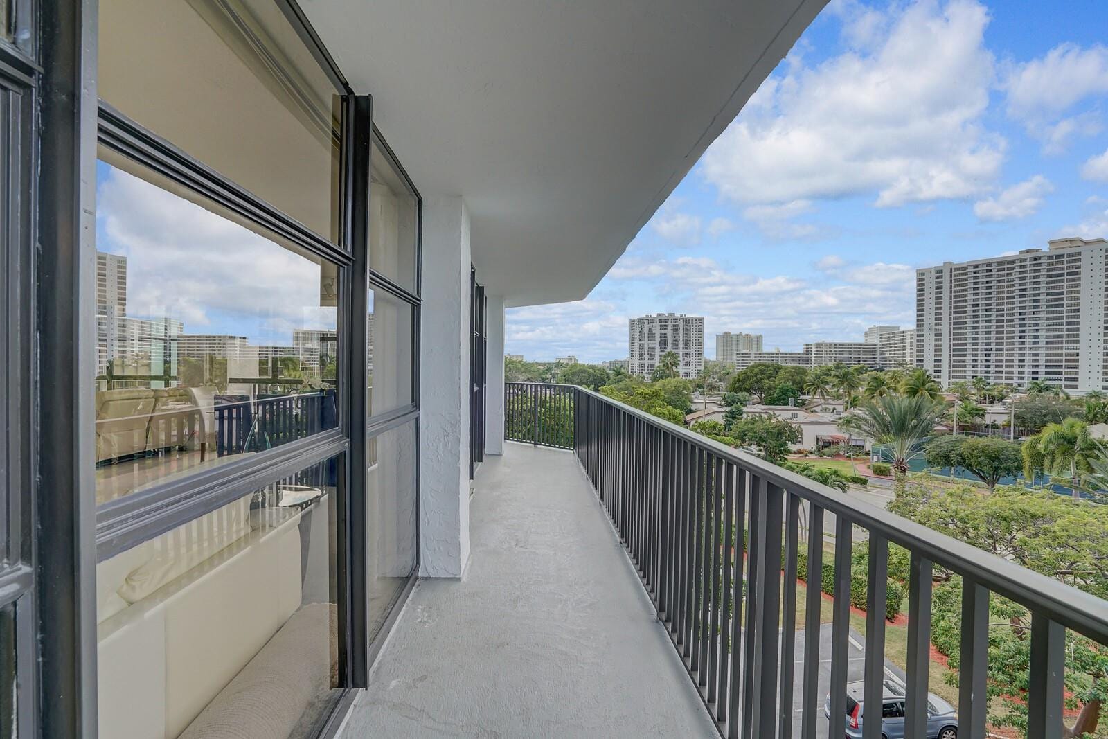 600 Parkview Drive 531, Hallandale Beach, FL 33009 photo 27