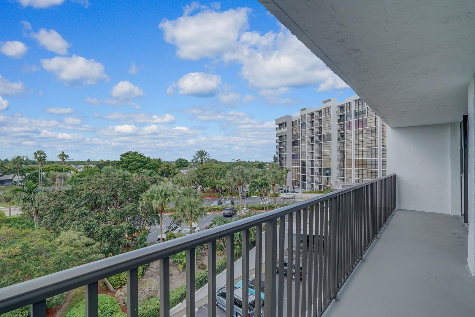 600 Parkview Drive 531, Hallandale Beach, FL 33009 photo 28