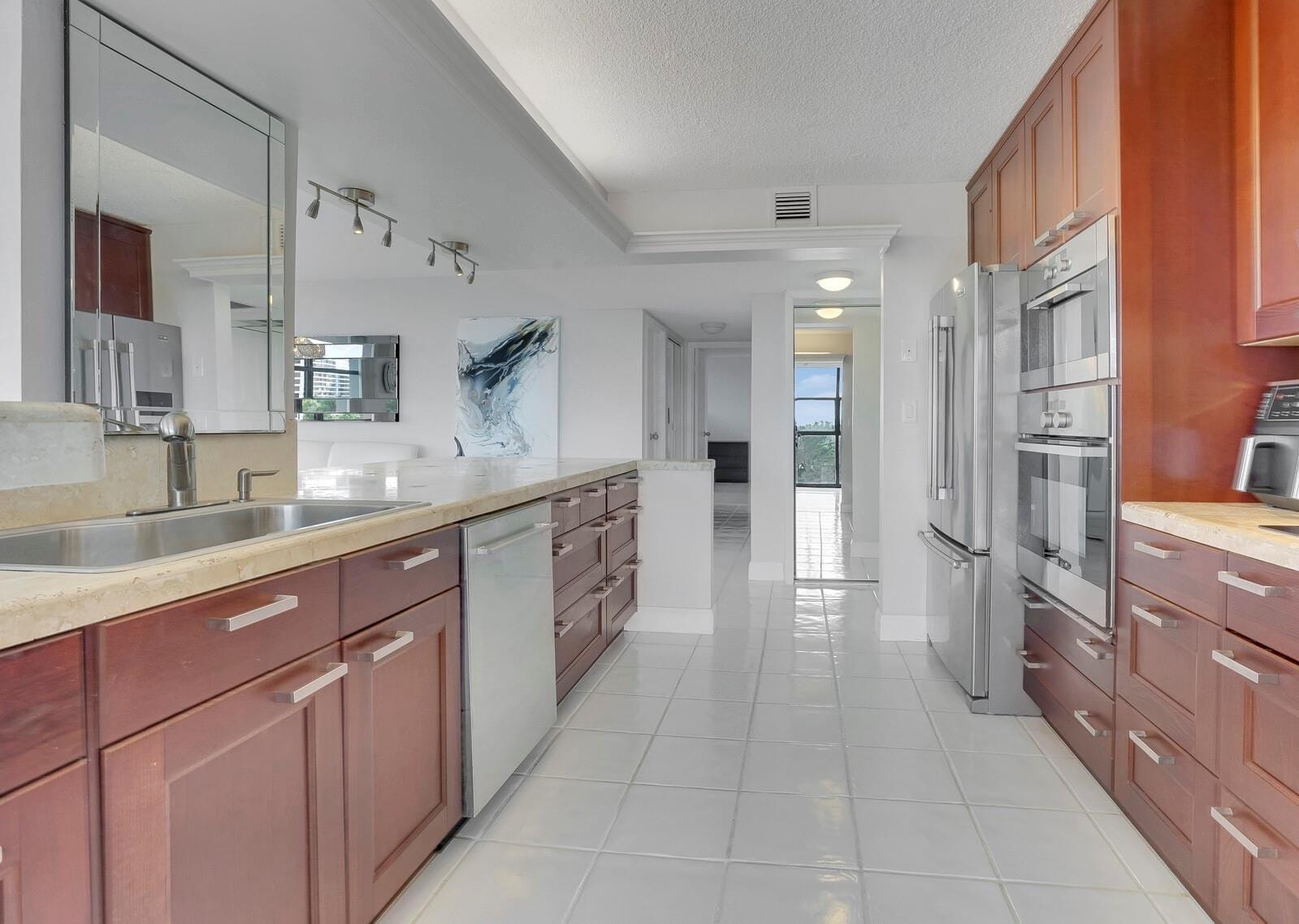600 Parkview Drive 531 — photo 5