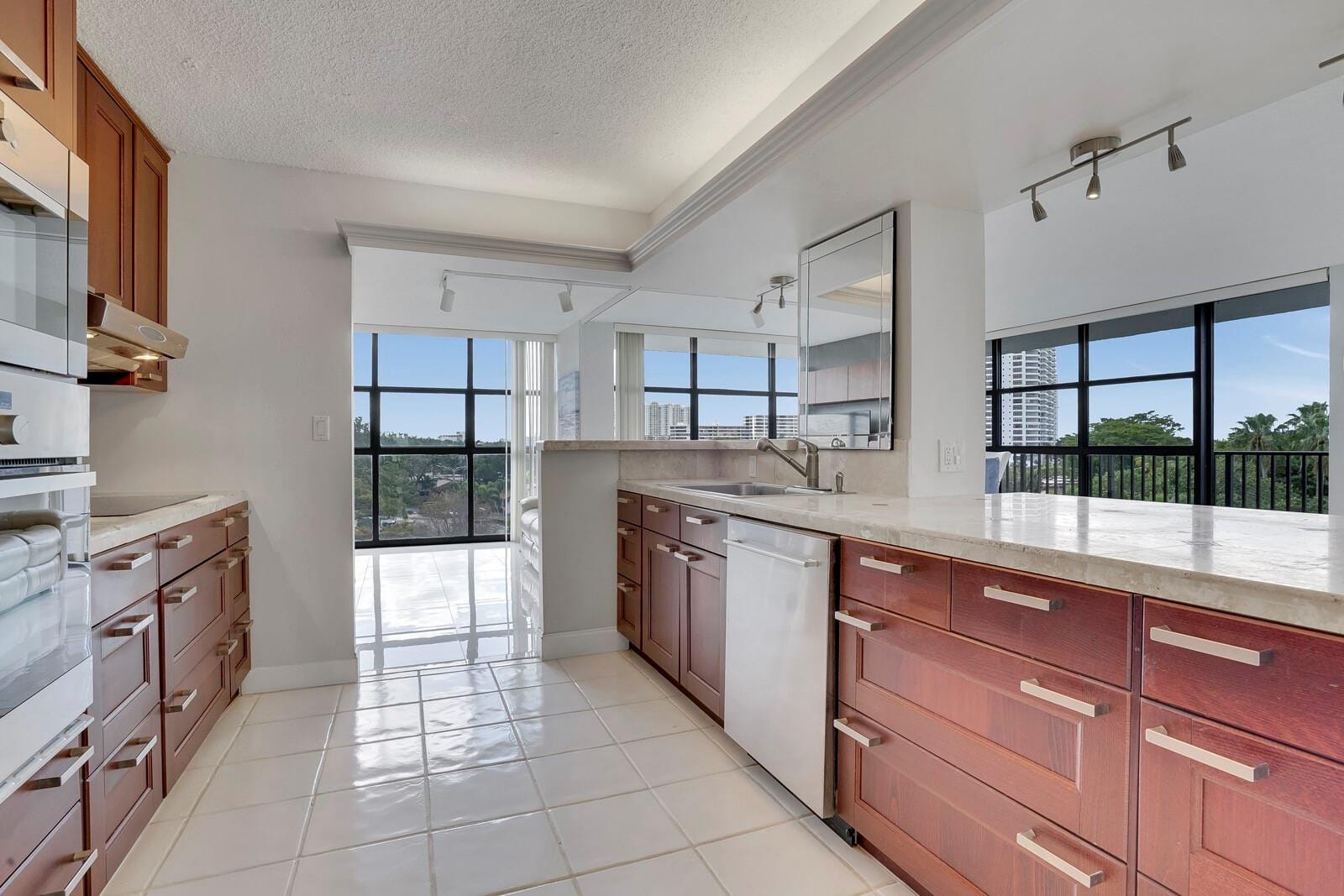 600 Parkview Drive 531 — photo 7