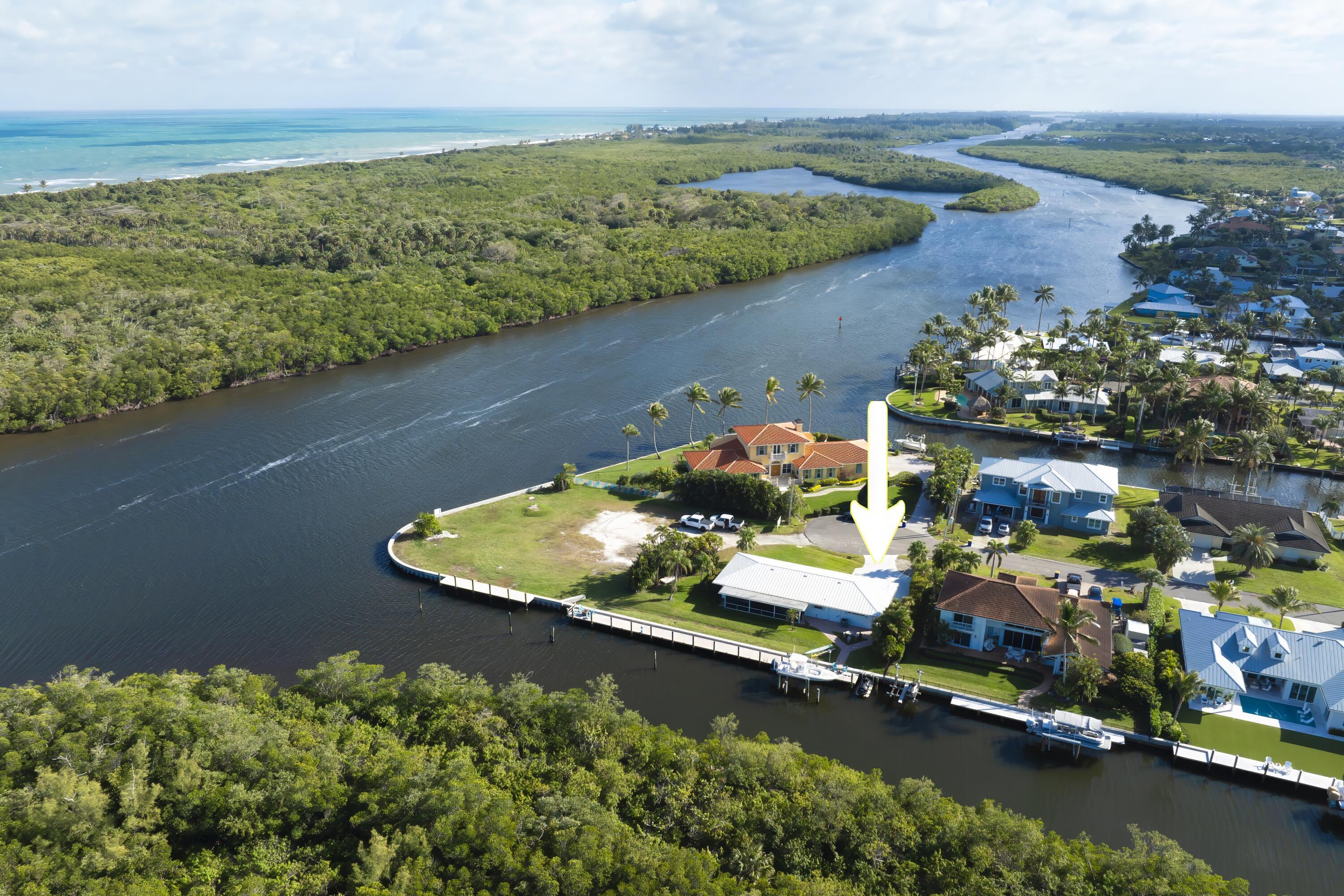 8585 SE Palm Street, Hobe Sound, FL 33455, Hobe Sound