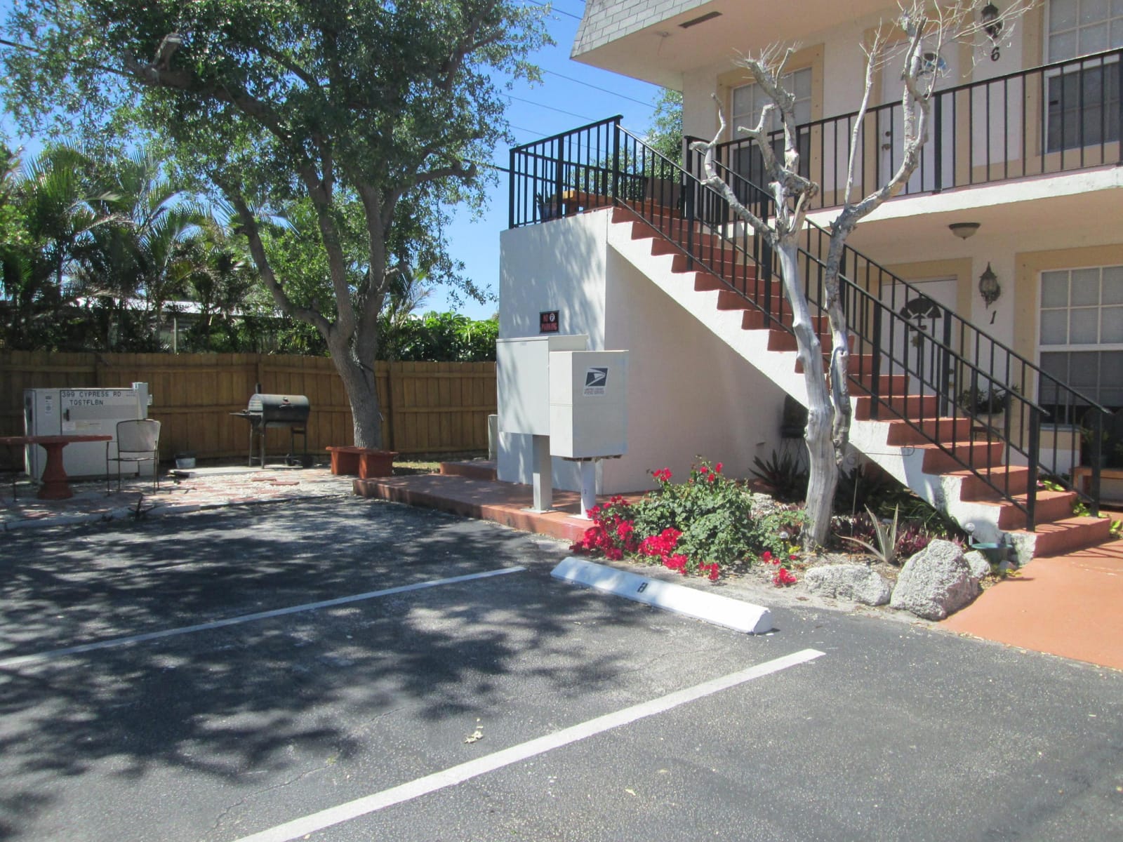 405 N Cypress Drive 3 — photo 2