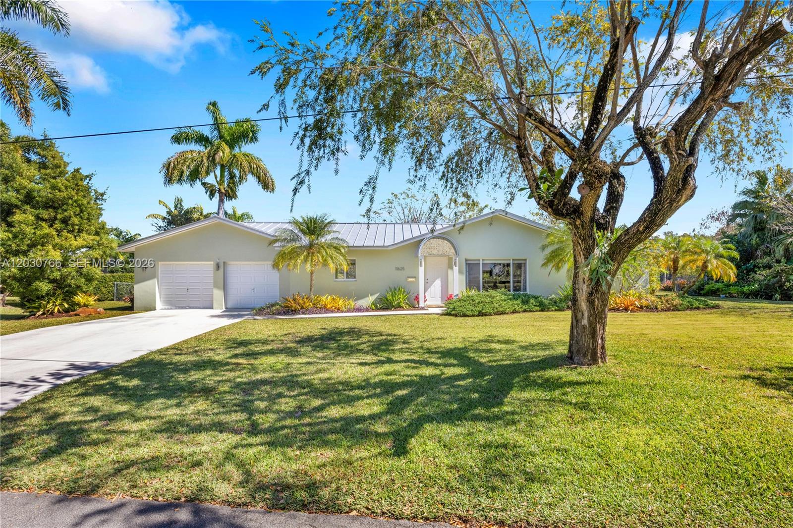 11625 SW 70th Avenue, Pinecrest, FL 33156, Pinecrest