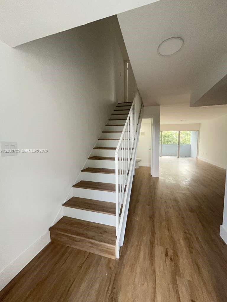 9357 Fontainebleau Boulevard D422 — photo 3