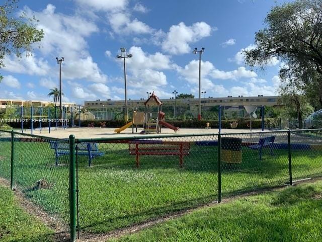 9357 Fontainebleau Boulevard D422, Miami, FL 33172 photo 25