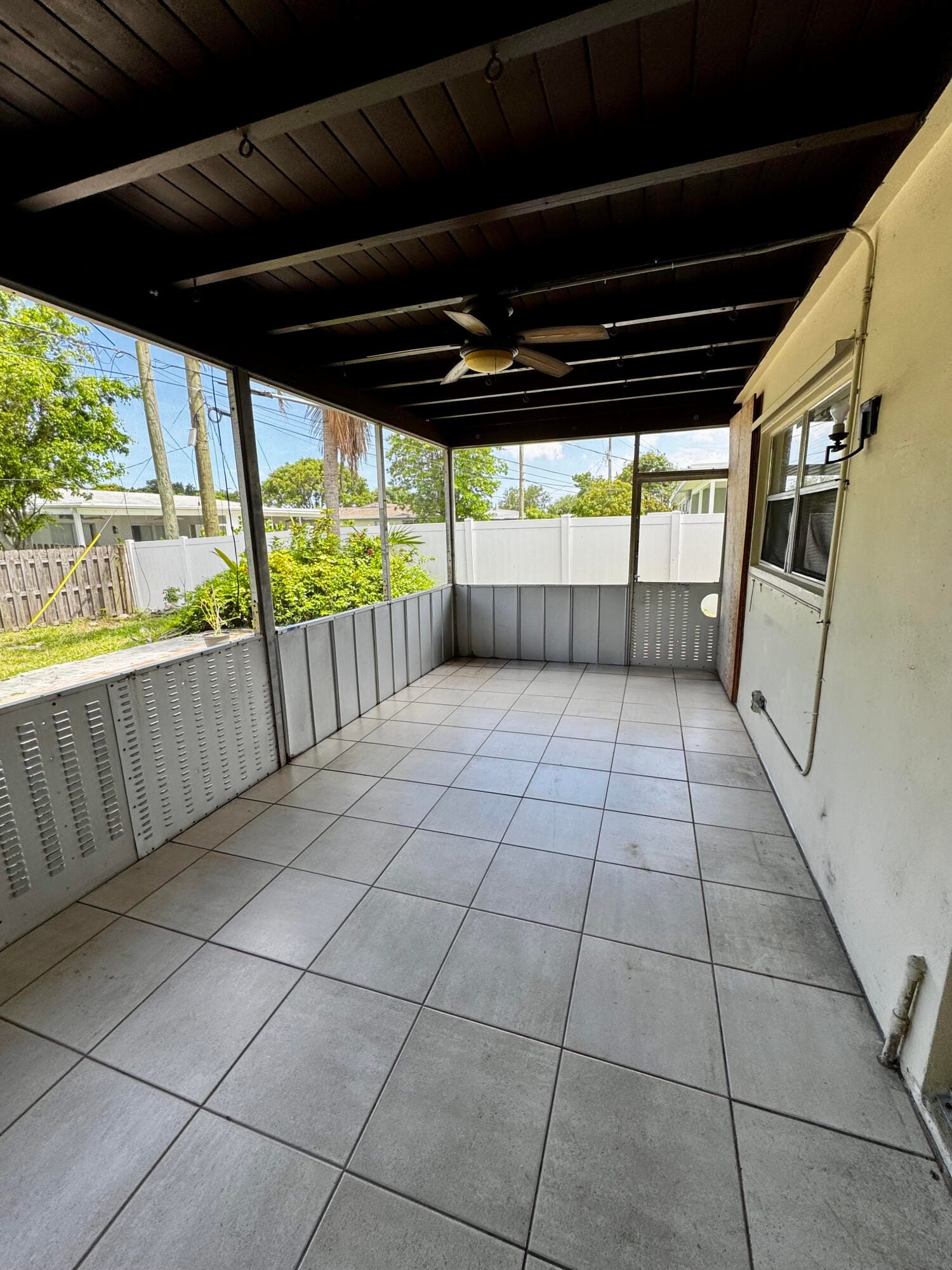 2824 N Dixie Highway — photo 10