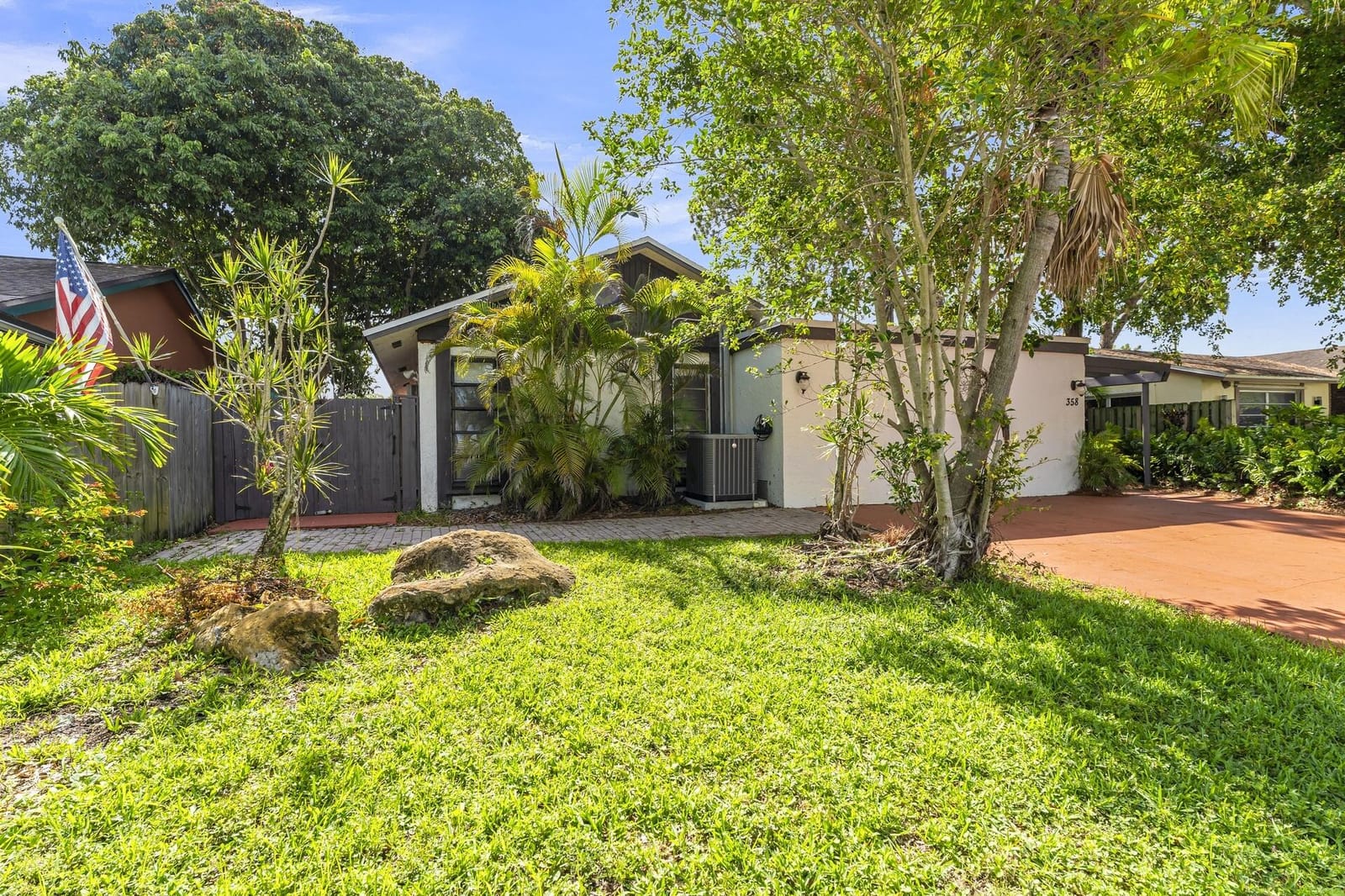 358 SW 32nd Terrace, Deerfield Beach, FL 33442 photo 3