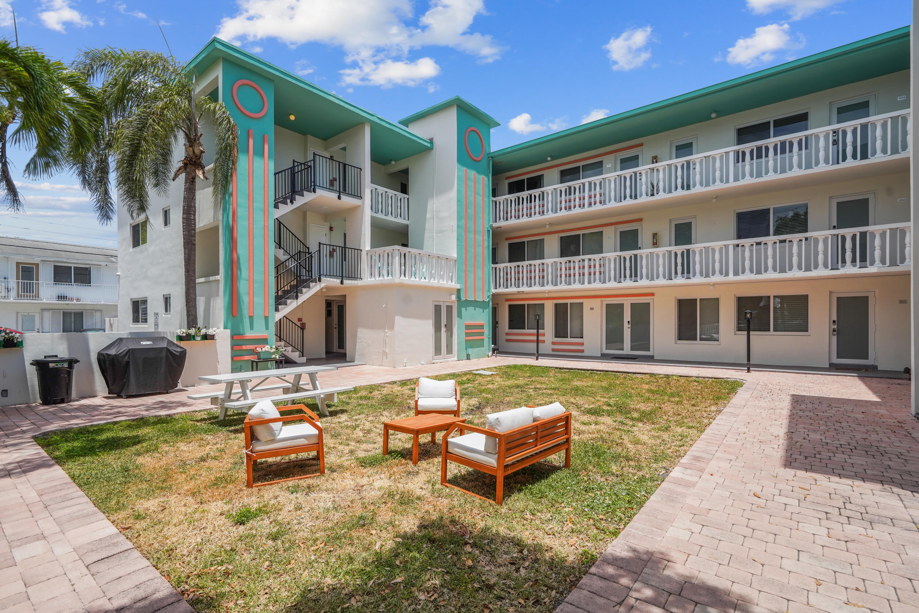 1857 Jefferson Street 304, Hollywood, FL 33020, Hollywood