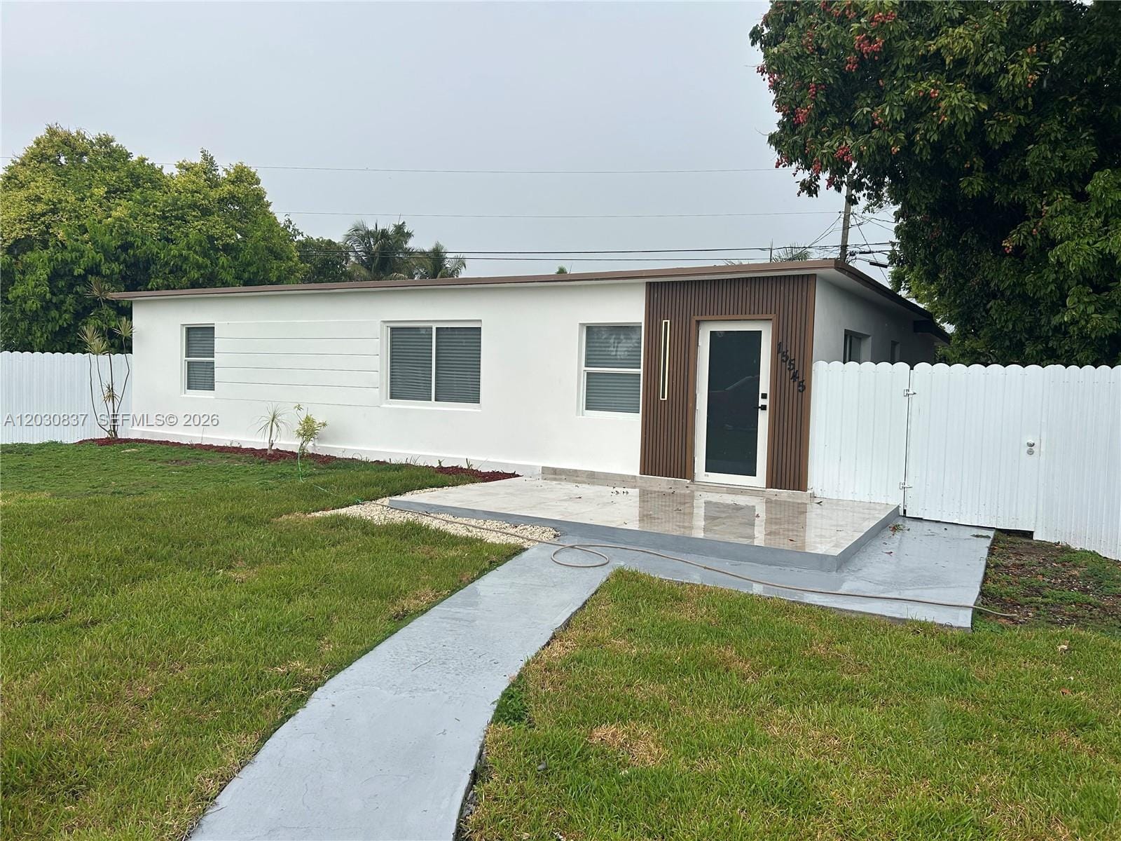 15545 Leisure Drive, Homestead, FL 33033 photo 6