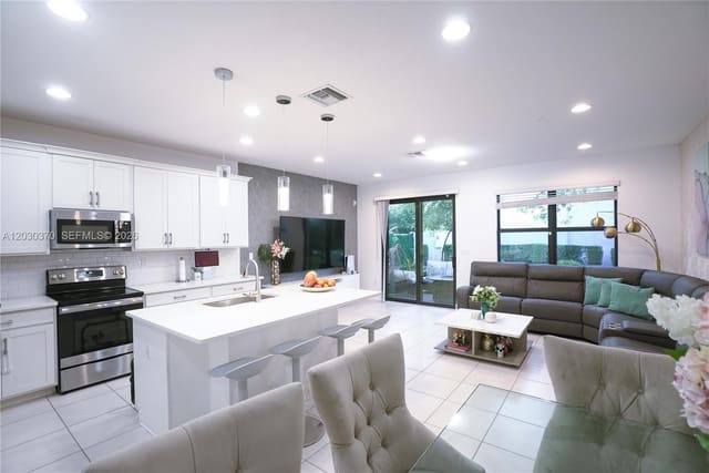 10111 Akenside Drive 10111, Boca Raton, FL 33428