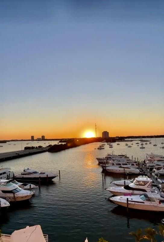 7904 West Drive 516, North Bay Village, FL 33141, North Bay Village