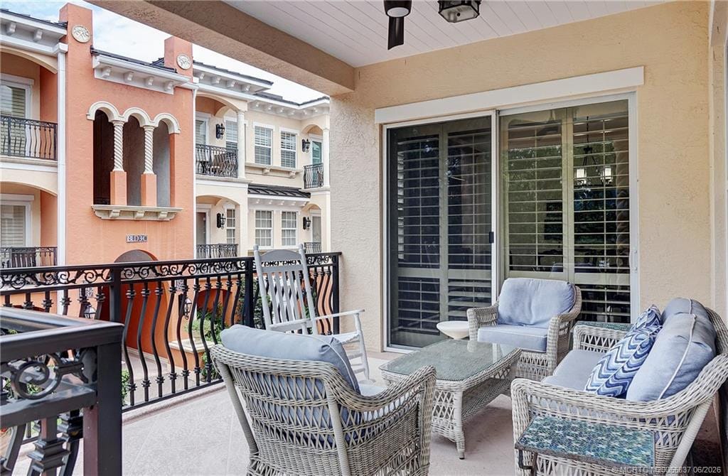 1532 NE Outrigger Landings Drive — photo 6