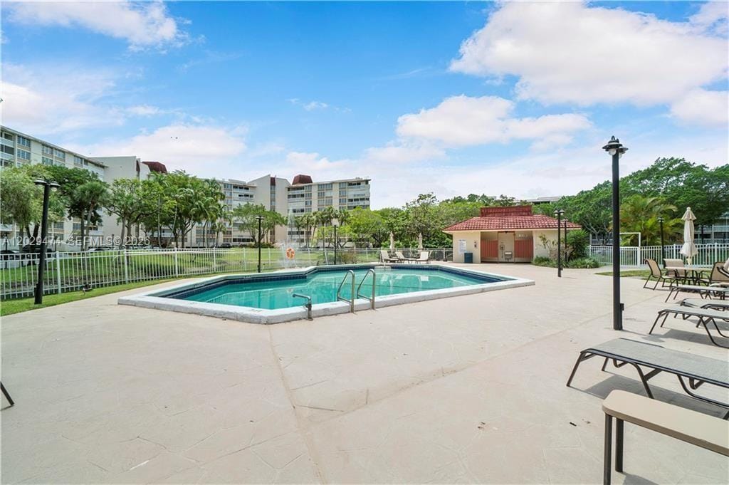 7081 Environ Boulevard 242 — photo 11