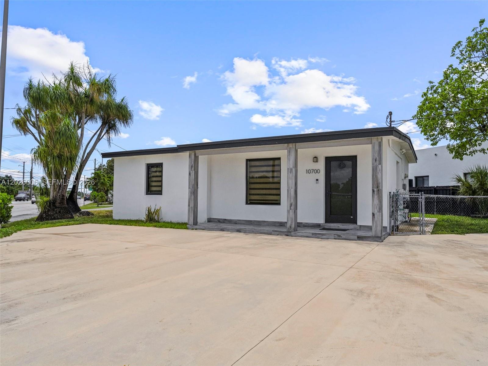 10700 SW 46th Street — photo 11