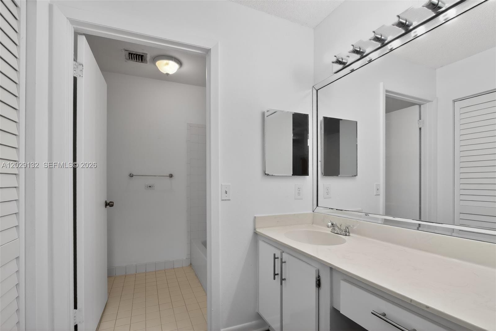 14014 SW 93rd Lane 14014, Miami, FL 33186 photo 17