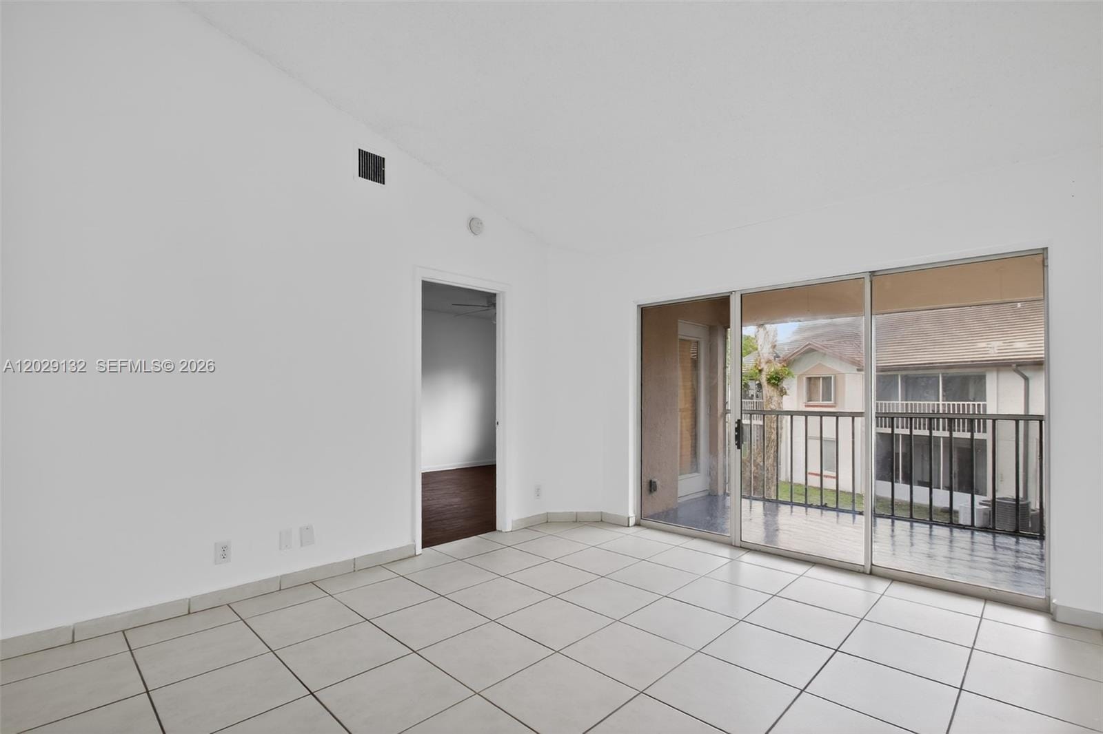 14014 SW 93rd Lane 14014 — photo 10