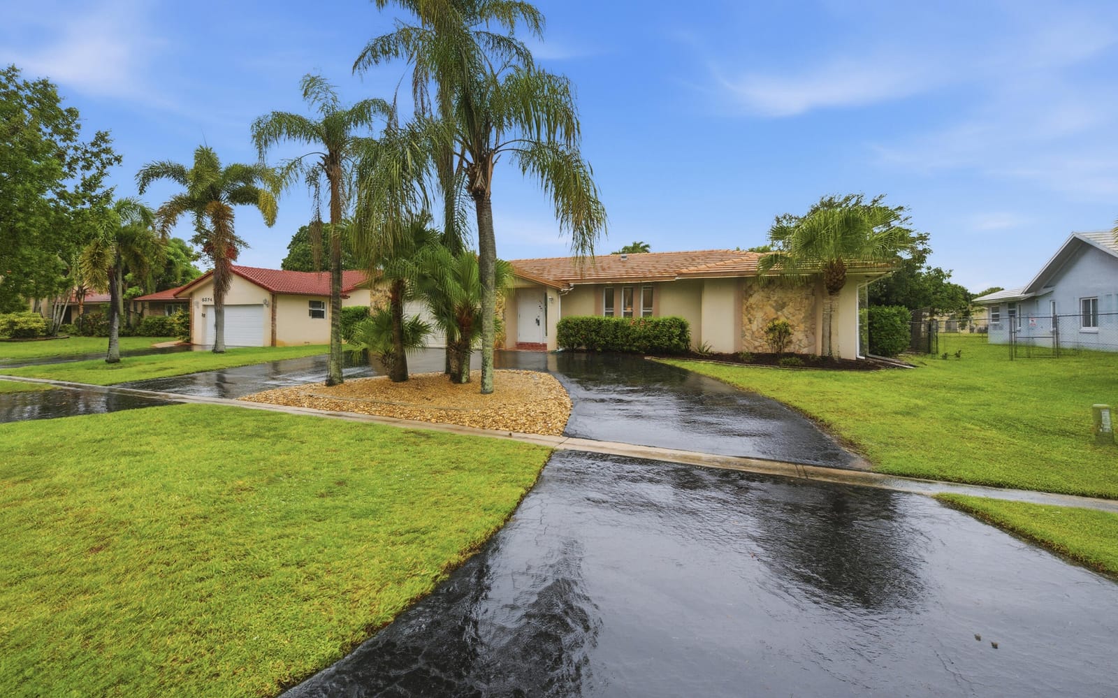 8386 Shadow Wood Boulevard, Coral Springs, FL 33071 photo 3