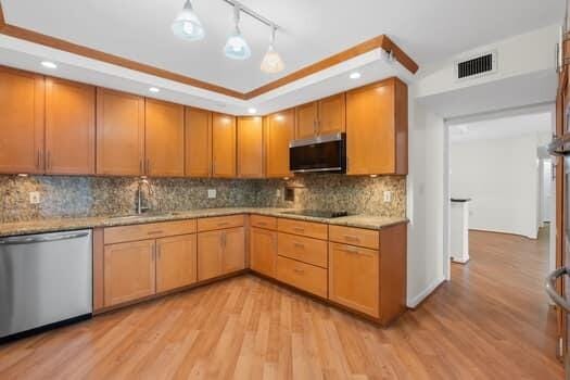 2816 N 46 Avenue J482, Hollywood, FL 33021 photo 20