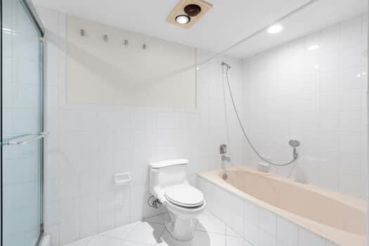 2816 N 46 Avenue J482, Hollywood, FL 33021 photo 24