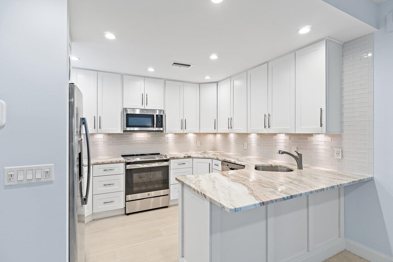 2605 Fairway Drive N — photo 10