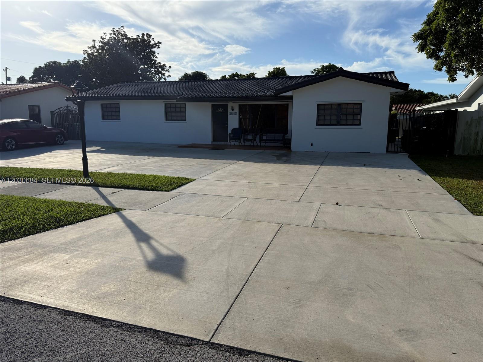 10812 SW 33rd Street, Miami, FL 33165, Miami