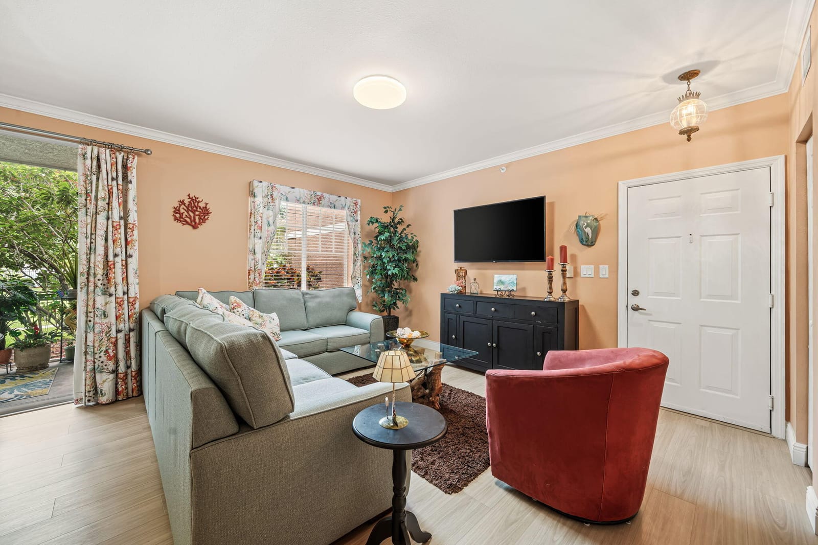 6529 Emerald Dunes Drive 106, Royal Palm Beach, FL 33411 photo 3