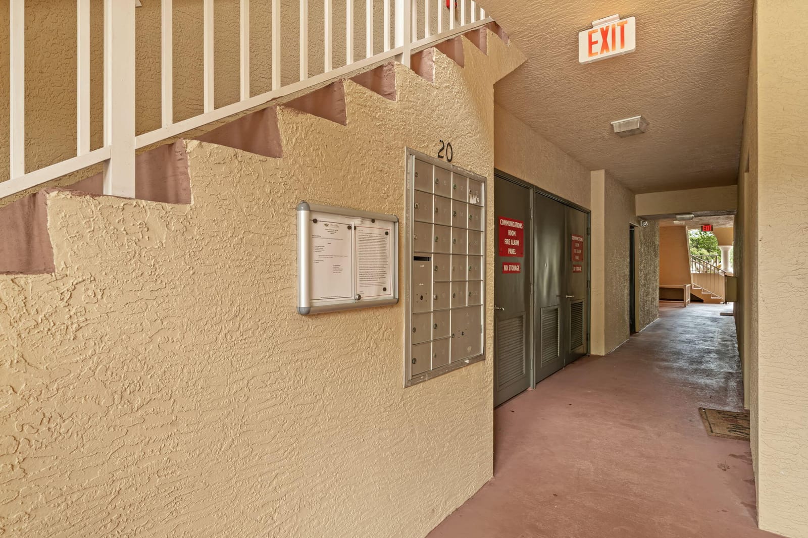 6529 Emerald Dunes Drive 106, Royal Palm Beach, FL 33411 photo 23