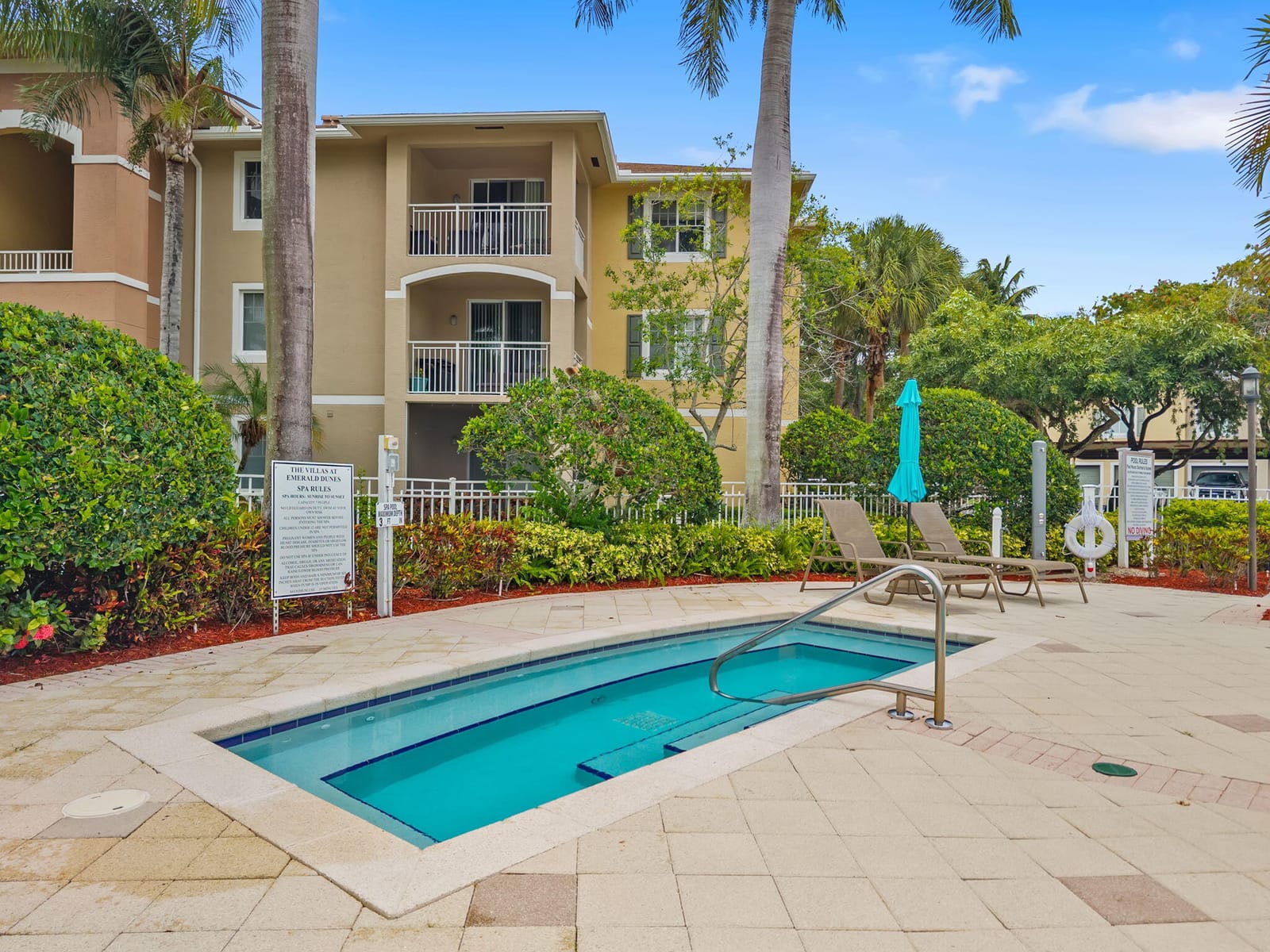 6529 Emerald Dunes Drive 106, Royal Palm Beach, FL 33411 photo 28