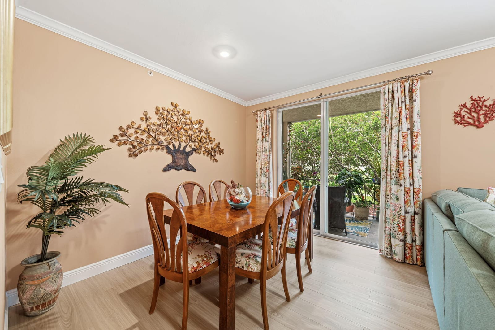 6529 Emerald Dunes Drive 106, Royal Palm Beach, FL 33411 photo 4