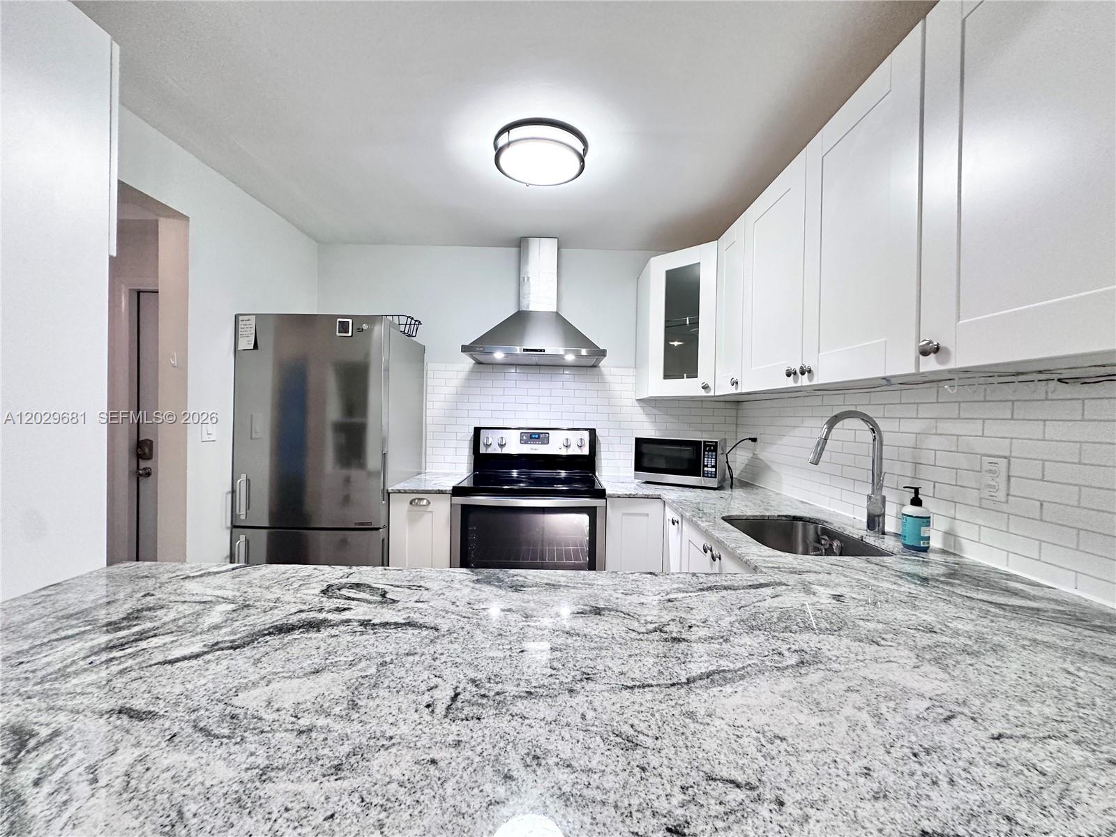 9974 SW 88th Street 1016, Miami, FL 33176