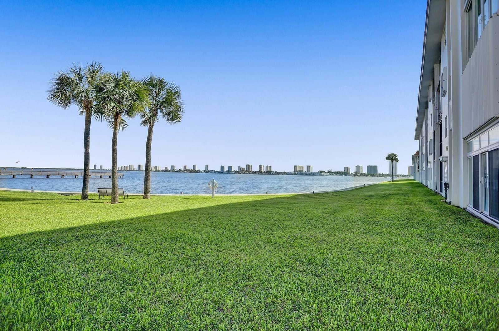 410 Wilma Circle 103, Riviera Beach, FL 33404 photo 28