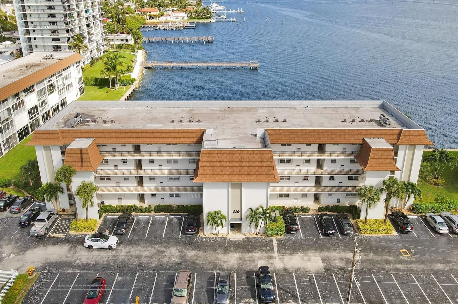 410 Wilma Circle 103, Riviera Beach, FL 33404 photo 29