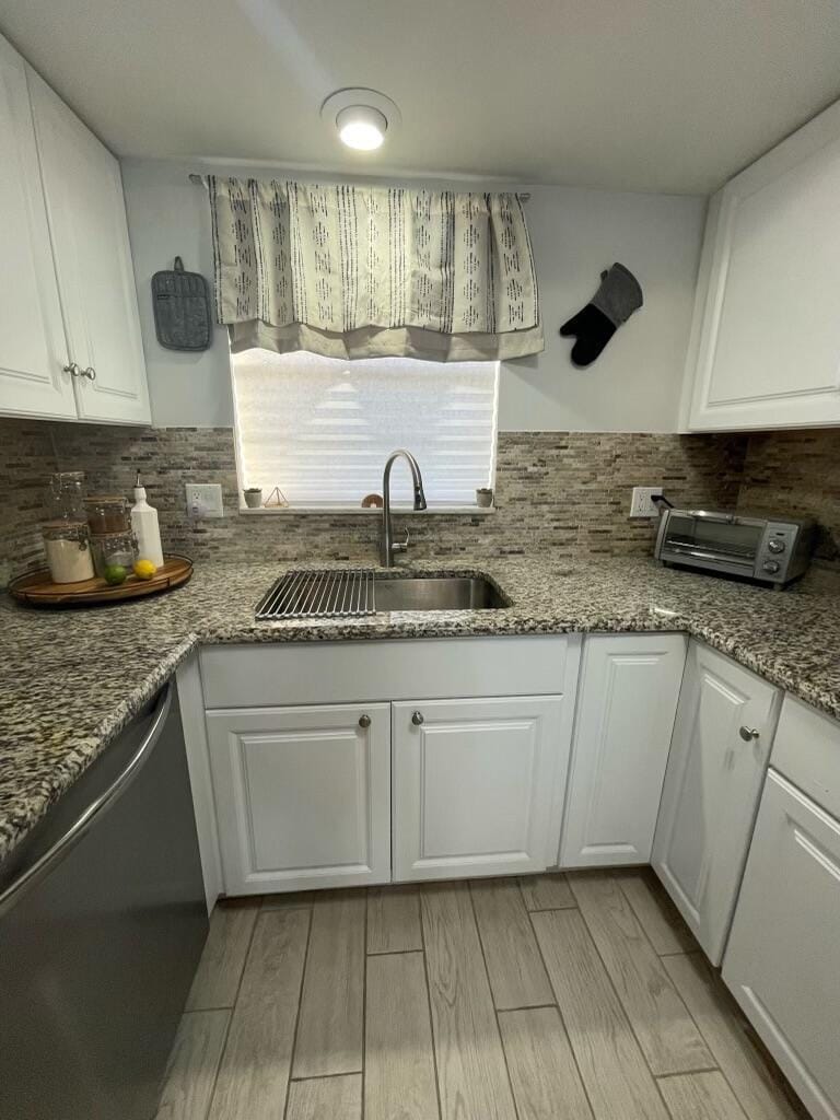 410 Wilma Circle 103, Riviera Beach, FL 33404 photo 9