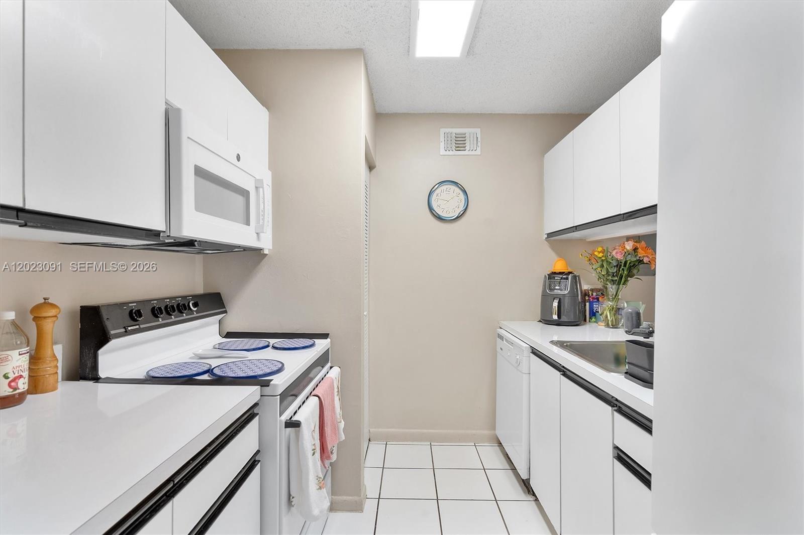 15635 SW 74th Cir Drive 11, Miami, FL 33193, Miami