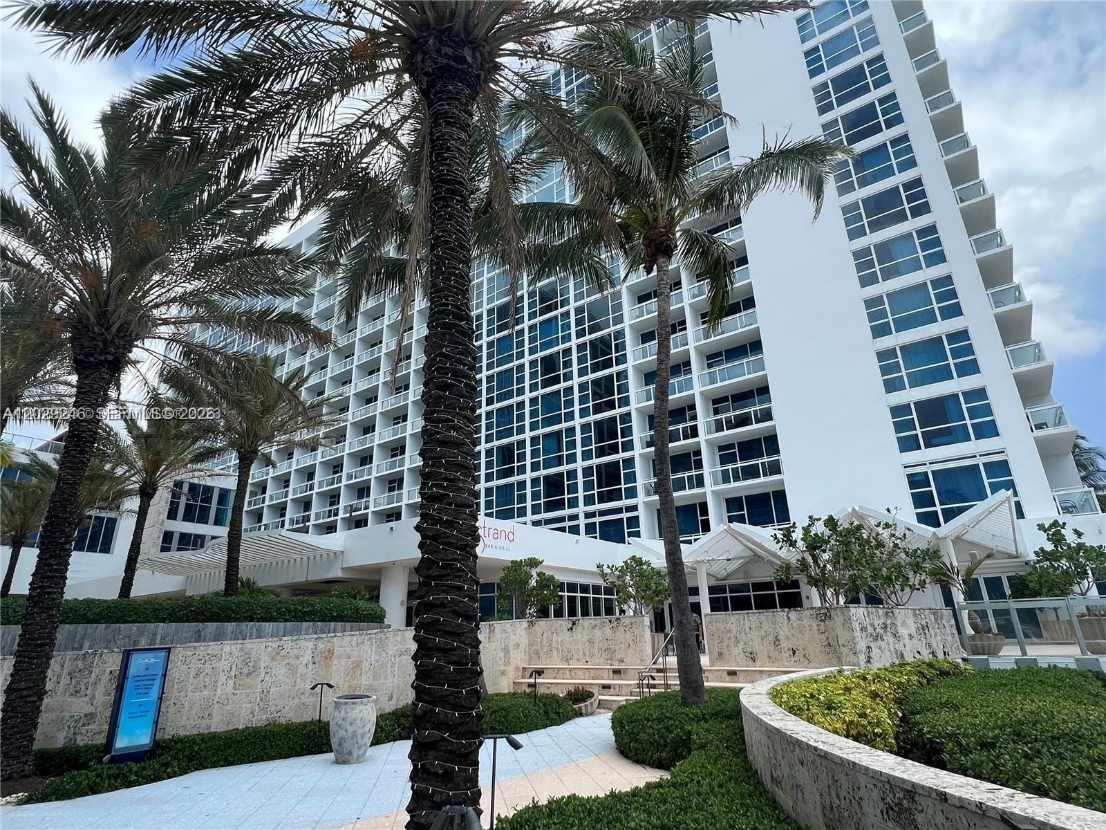 6799 Collins Avenue 1501 — photo 11