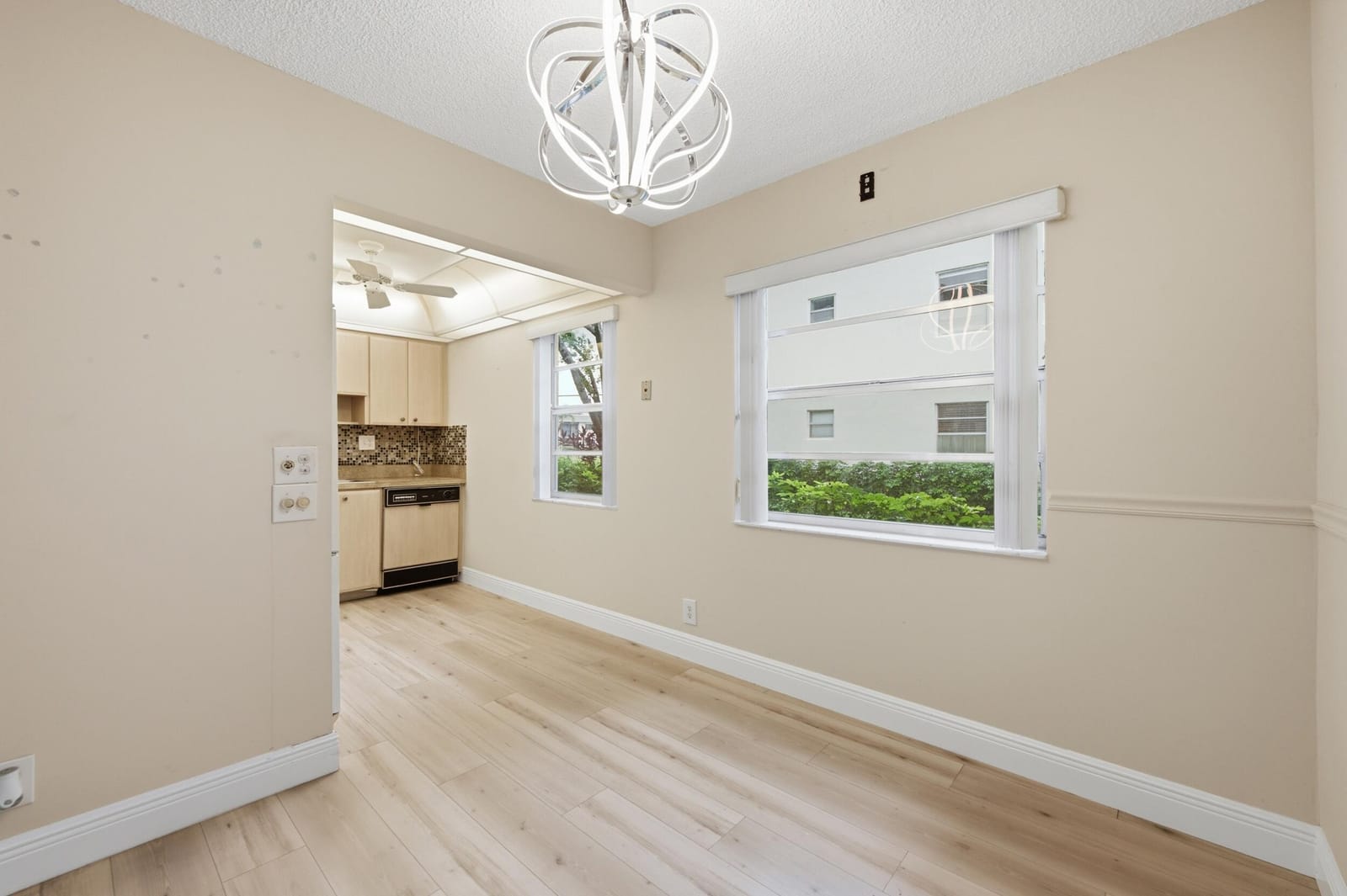 442 Normandy J, Delray Beach, FL 33484 photo 1