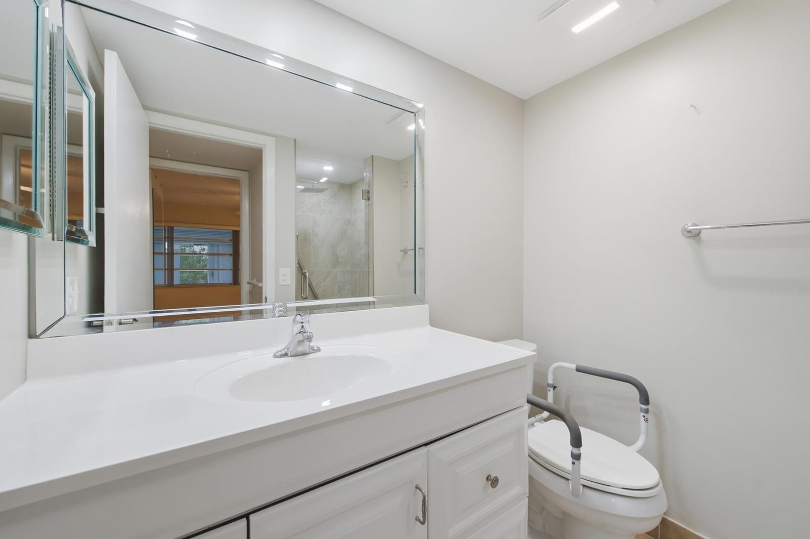 442 Normandy J, Delray Beach, FL 33484 photo 19