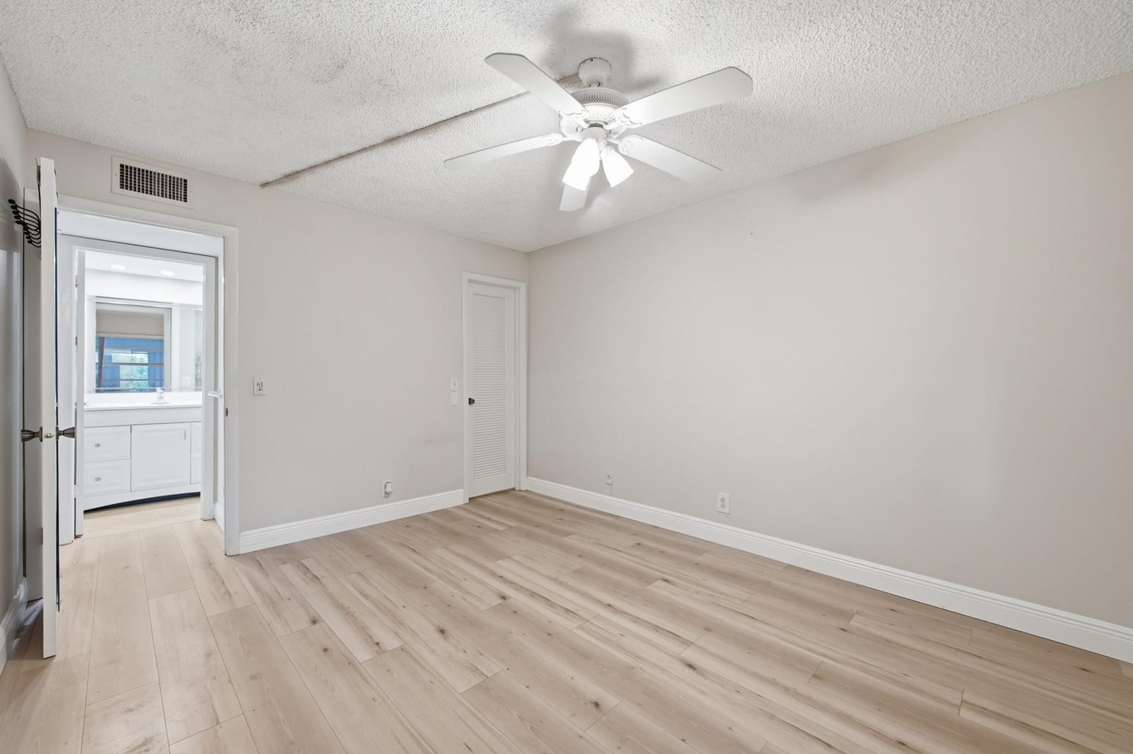 442 Normandy J, Delray Beach, FL 33484 photo 22