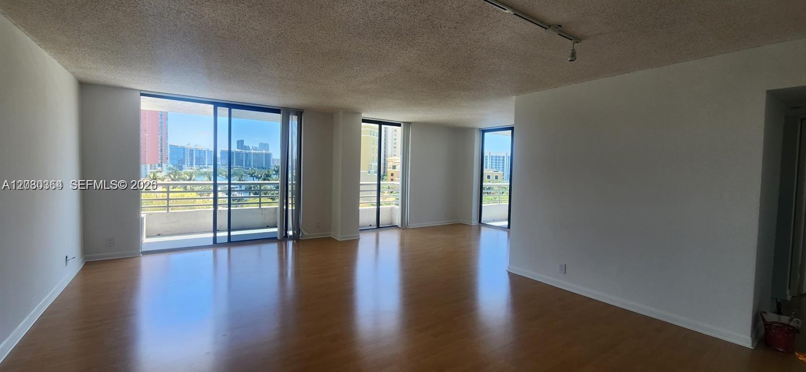 3300 NE 191st Street 818, Aventura, FL 33180, Aventura