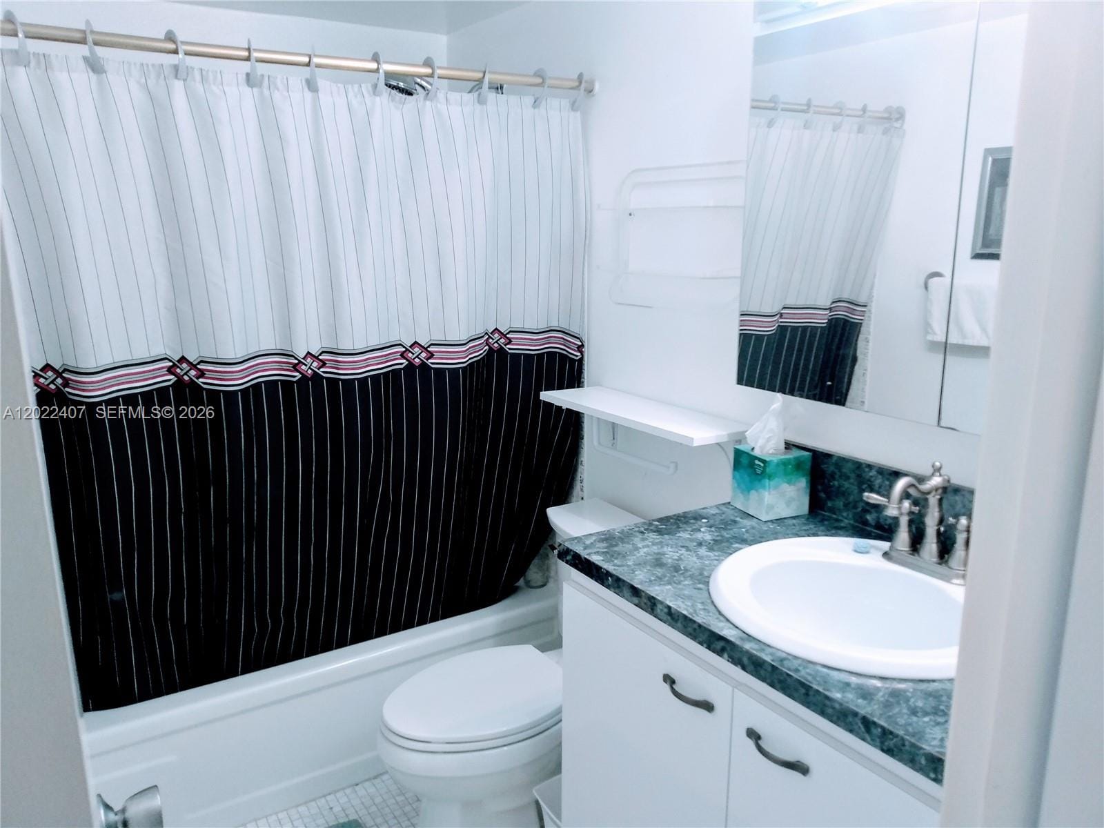 581 Blue Heron Drive 315-B, Hallandale Beach, FL 33009 photo 13